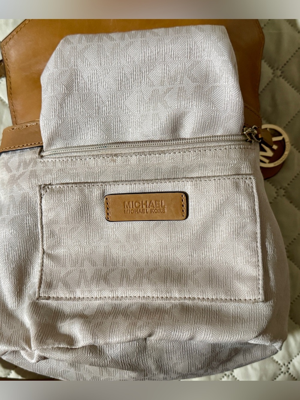 Authentic Michael Kors Tan Straw Crossbody Bag with Leather Trim L 9” x W 6” - Picture 7 of 8